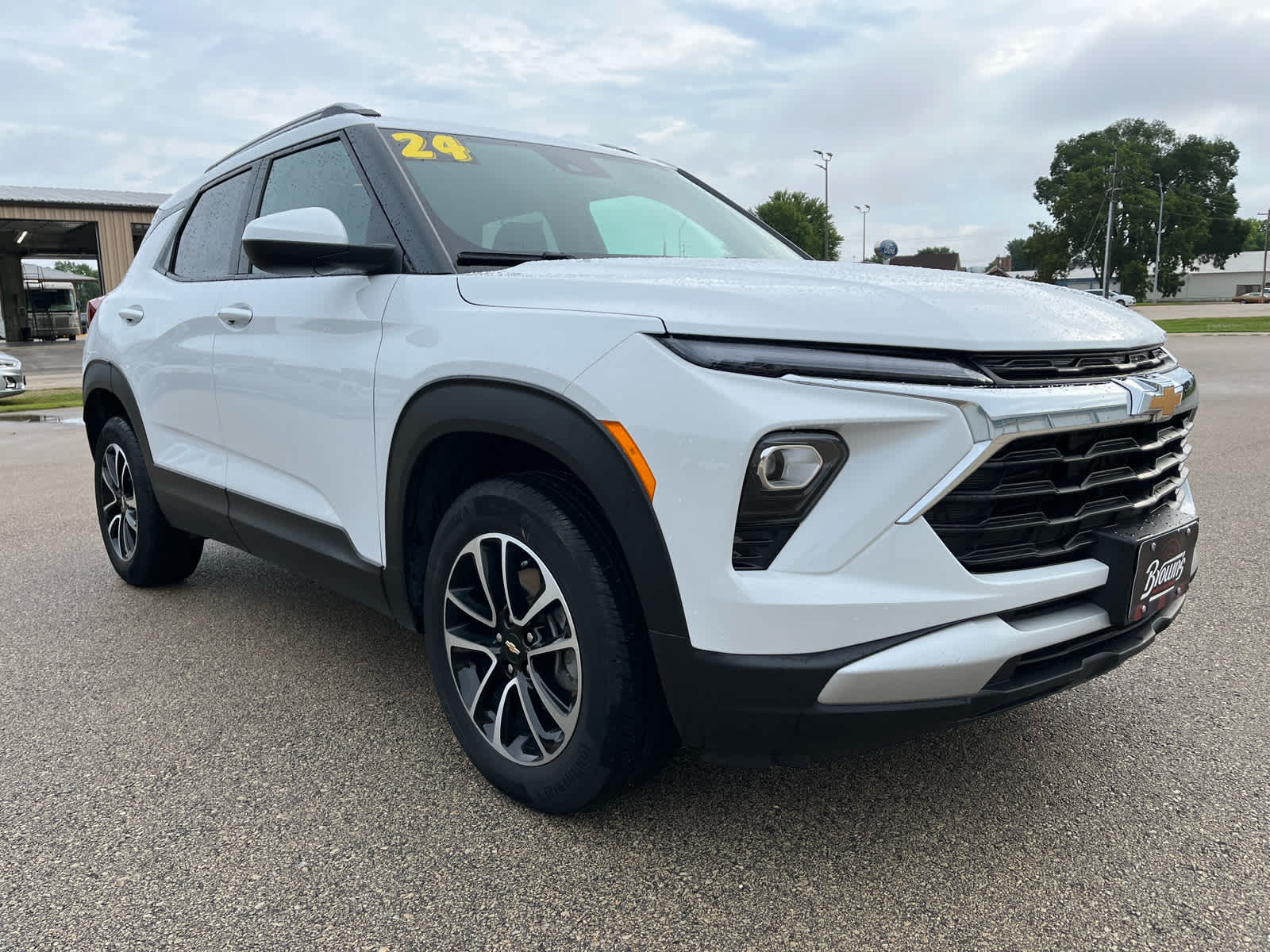 2024 Chevrolet Trailblazer LT photo 3