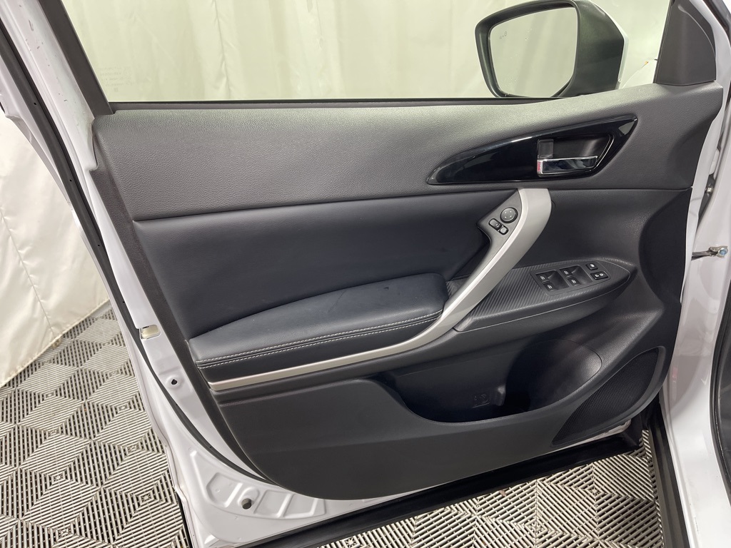2023 Mitsubishi Outlander SE photo 18