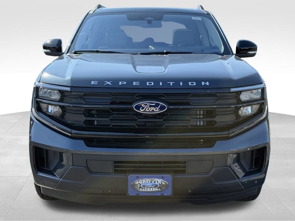 2025 Ford Expedition MAX photo 8