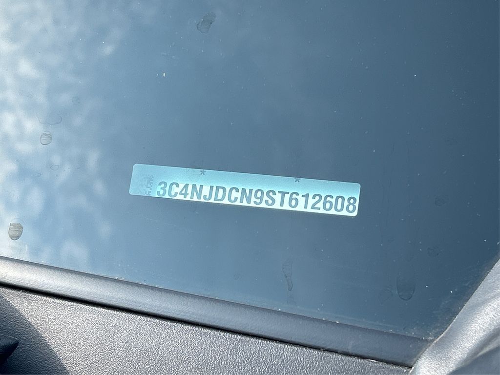 2025 Jeep Compass Limited photo 12