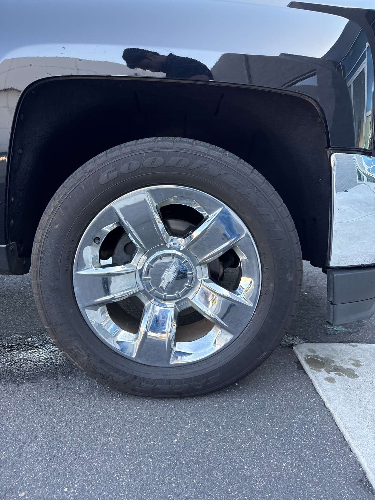 2018 Chevrolet Silverado 1500 LTZ photo 21