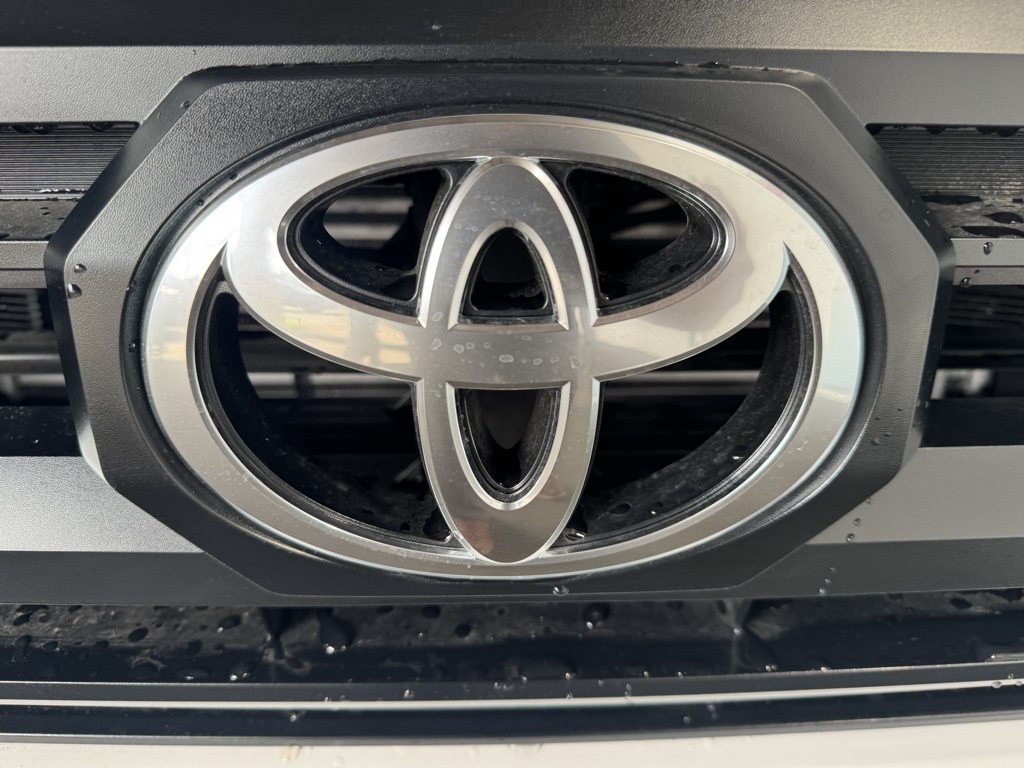 2025 Toyota Tacoma SR photo 11