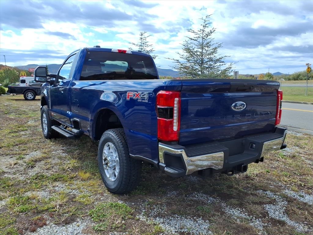 2026 Ford F-350 XLT photo 3