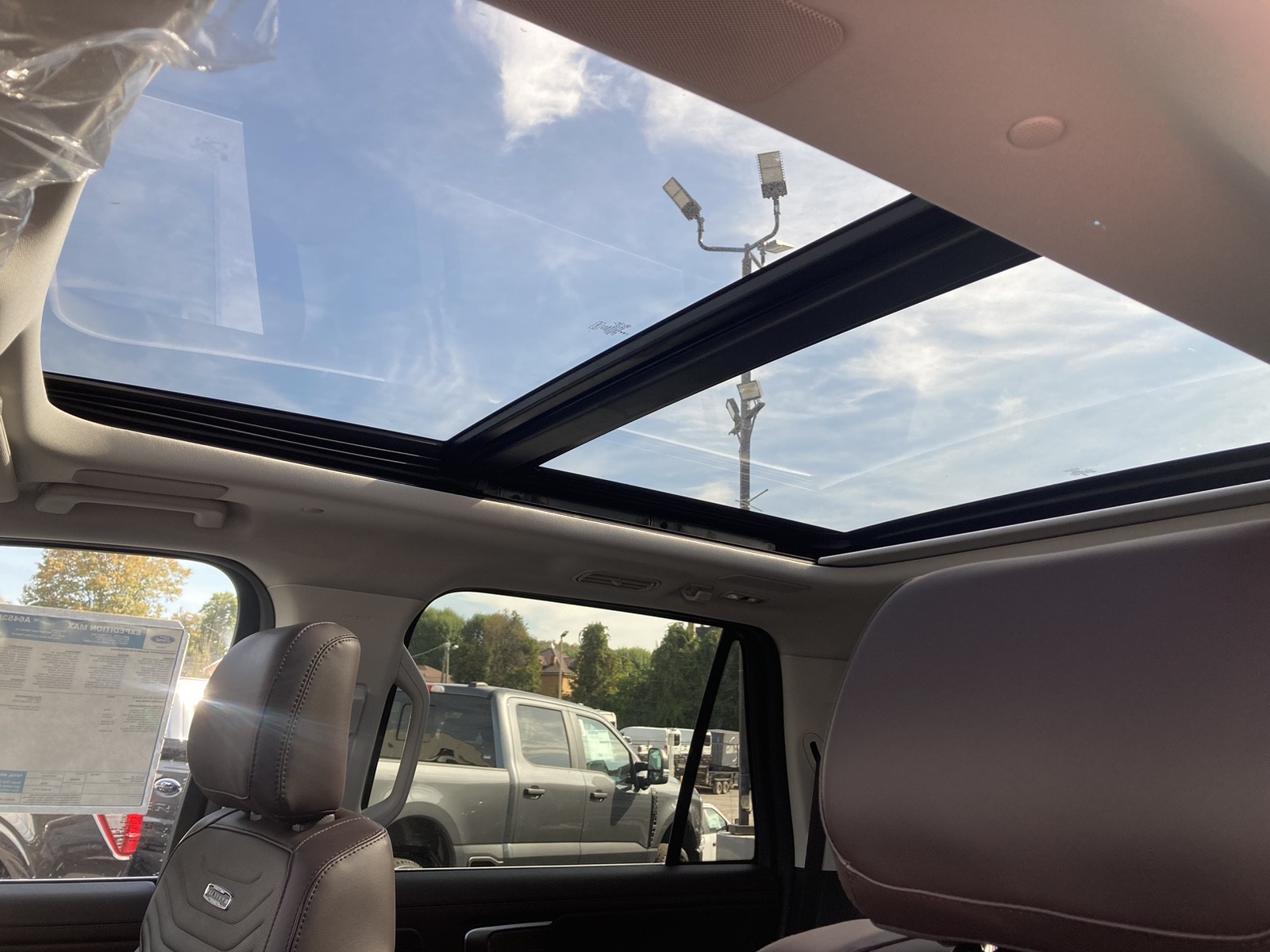2025 Ford Expedition Platinum MAX photo 16