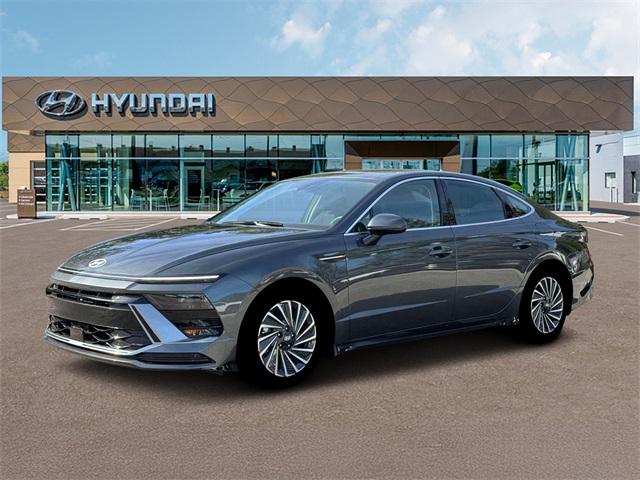 2026 Hyundai Sonata Hybrid SEL photo 2
