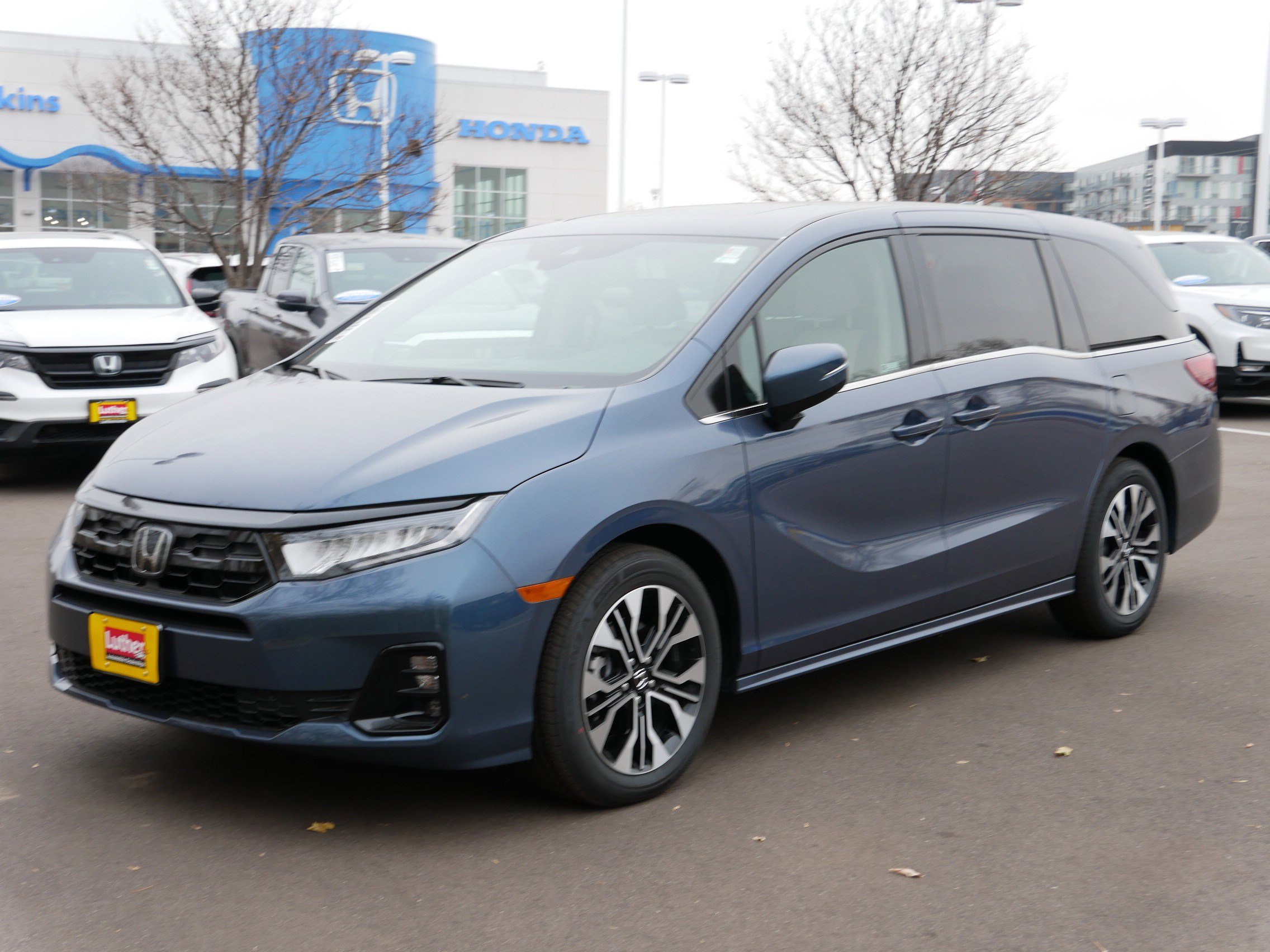 2026 Honda Odyssey Elite photo 3