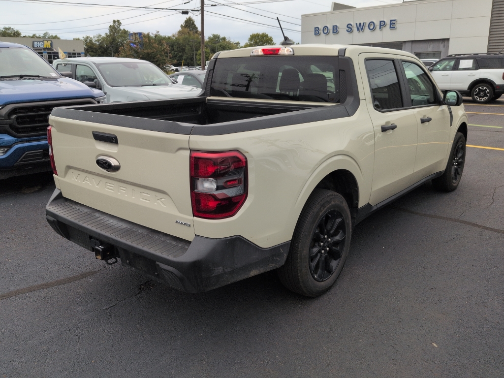 2024 Ford Maverick XLT photo 2