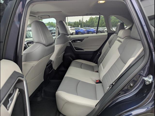 2023 Toyota RAV4 XLE Premium photo 5