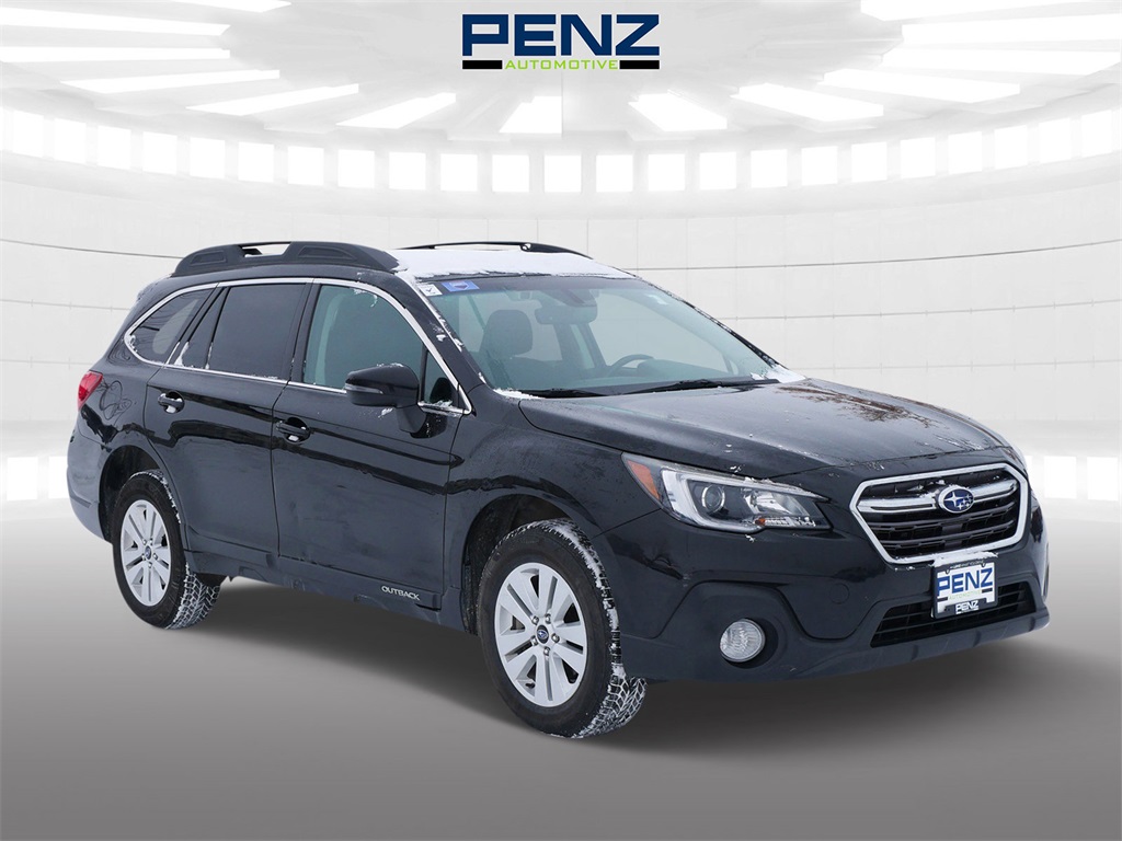 2019 Subaru Outback Premium's photo
