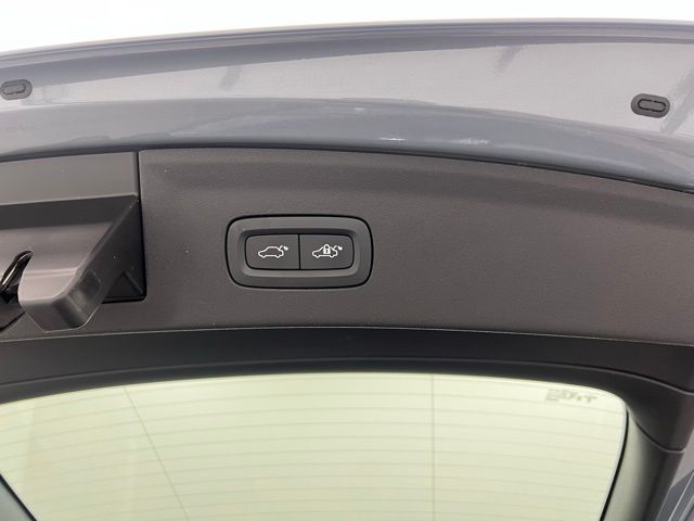 2022 Polestar PS2 e-AWD photo 40