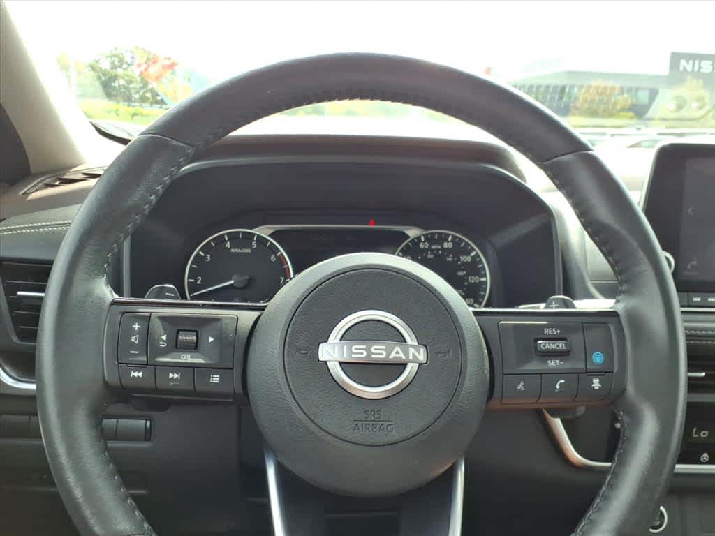 2023 Nissan Rogue SV photo 23