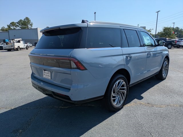 2025 Lincoln Navigator Reserve photo 3