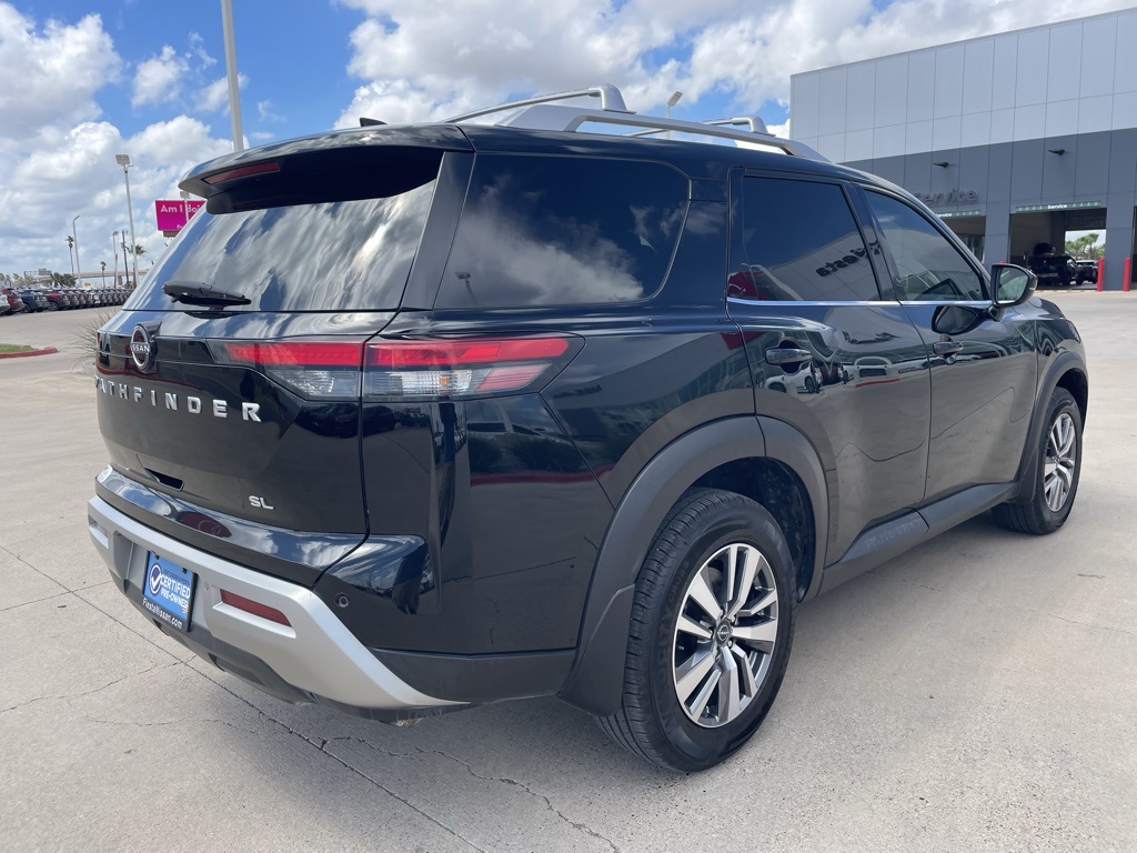 2023 Nissan Pathfinder SL photo 3