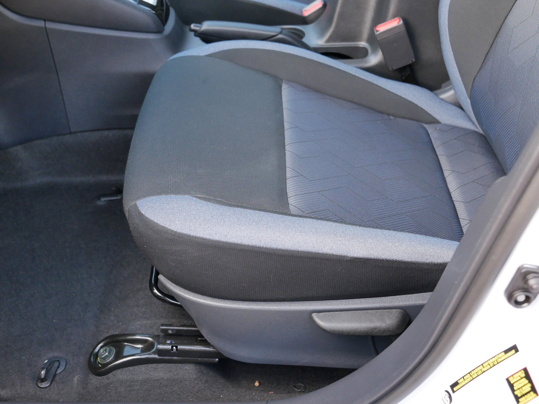 2024 Nissan Versa SV photo 19