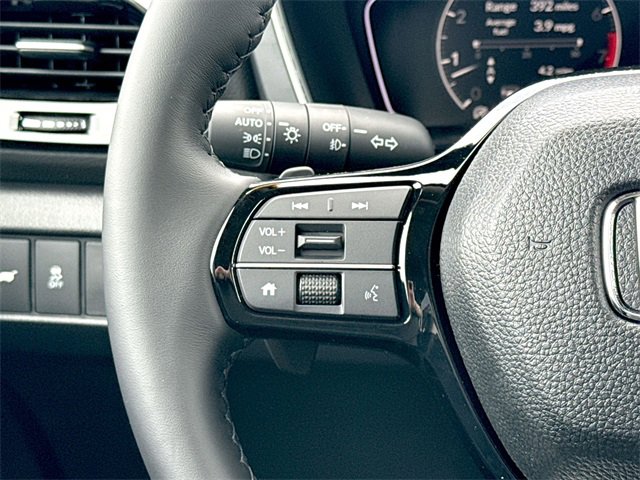 2025 Honda Pilot Touring photo 26