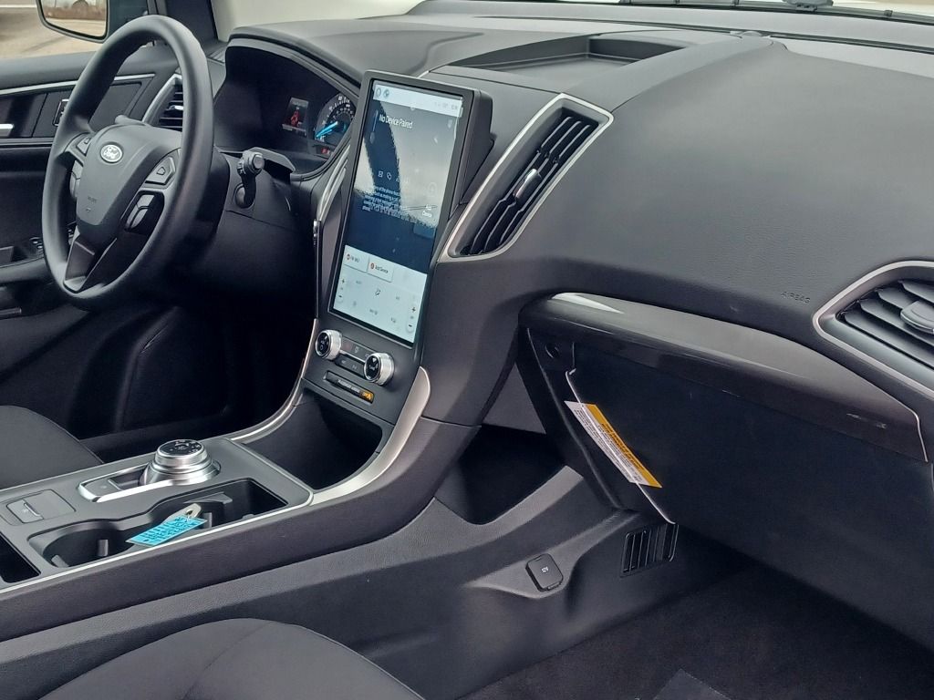 2024 Ford Edge SE photo 7