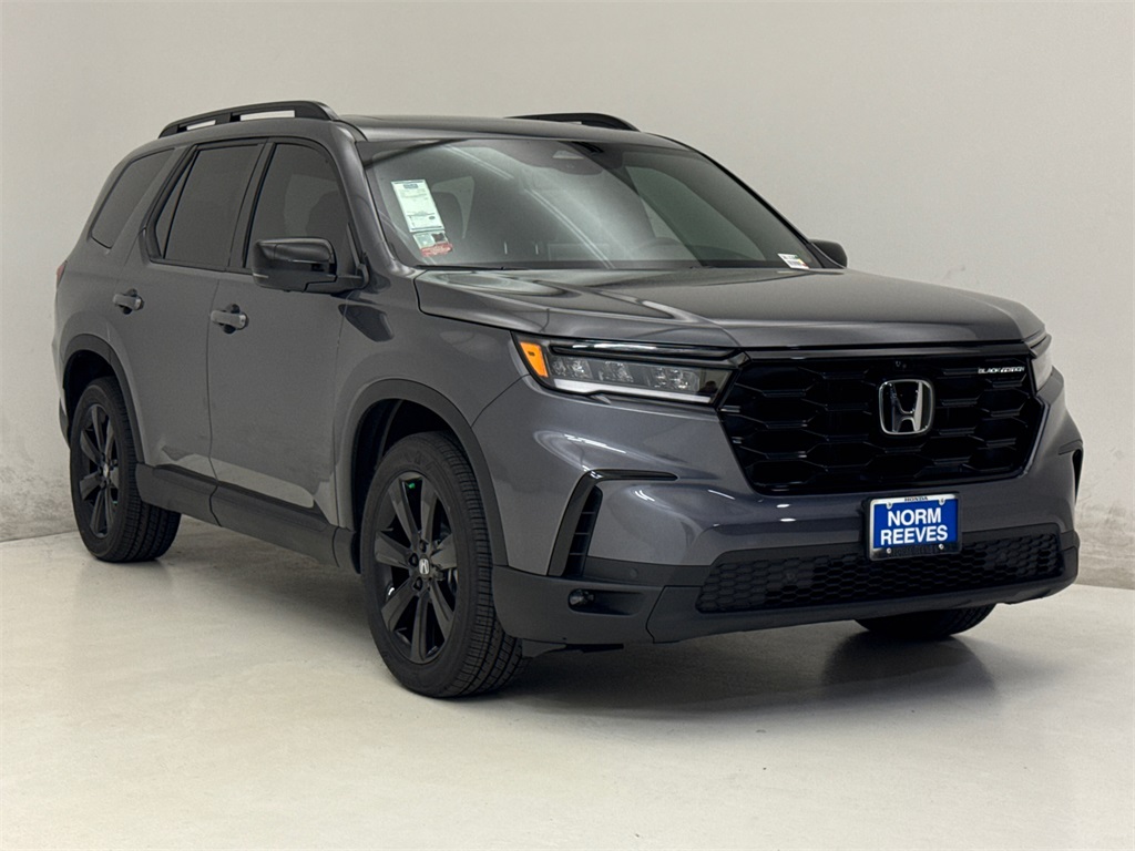 2025 Honda Pilot Black Edition photo 3