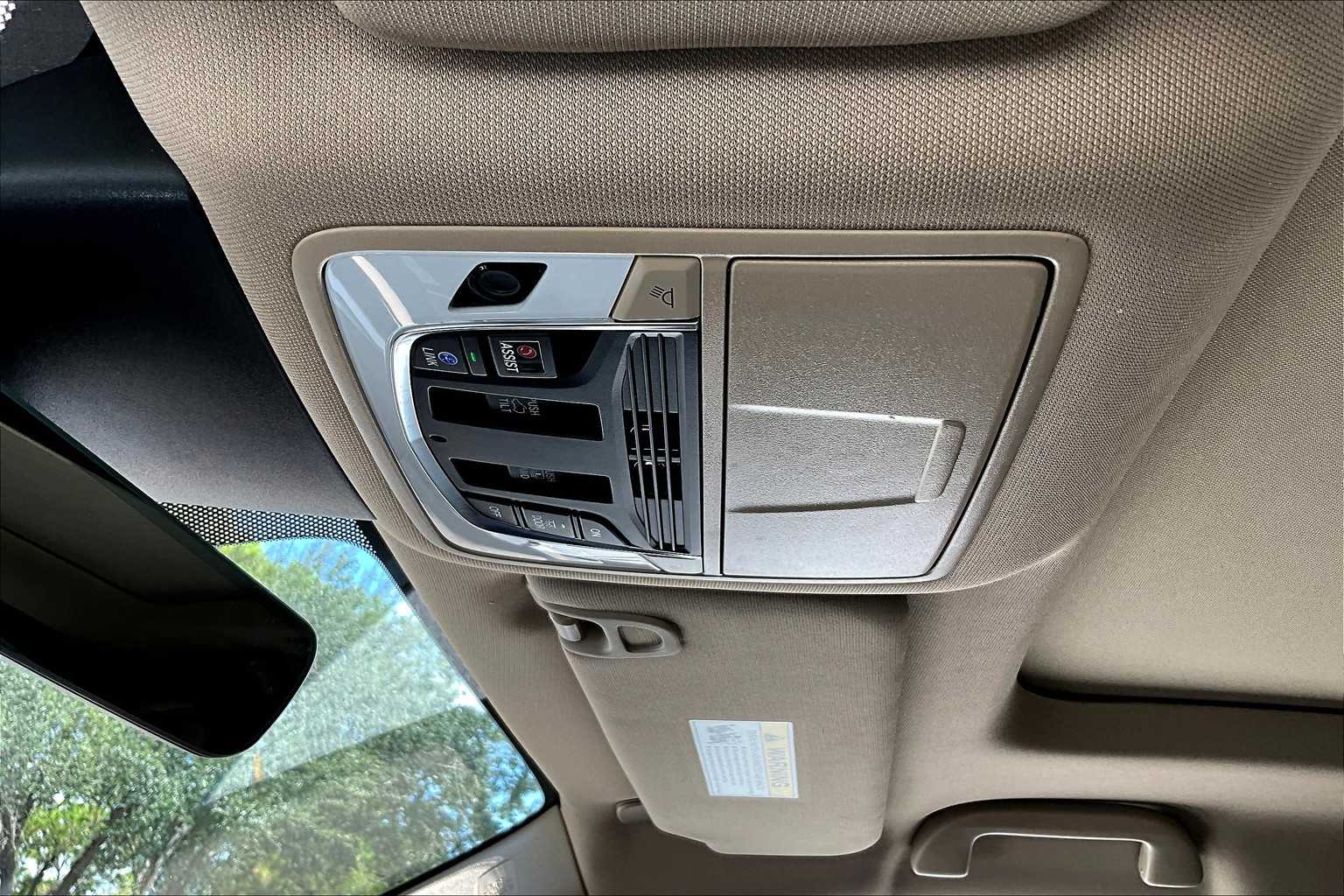 2023 Acura MDX SH-AWD photo 31