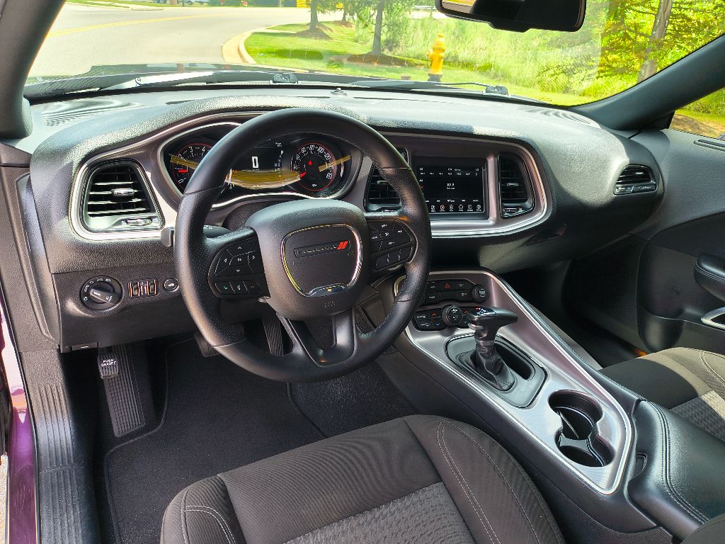 2022 Dodge Challenger SXT photo 15