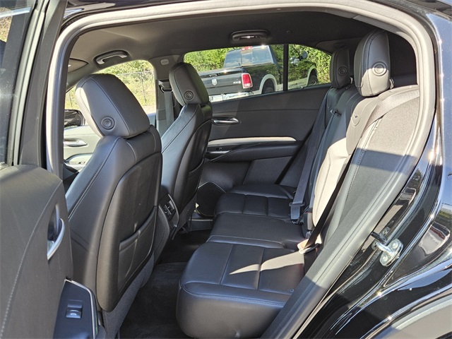 2023 Cadillac XT4 Premium Luxury photo 6