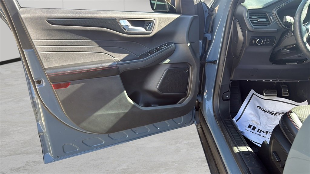 2023 Ford Escape ST-Line photo 33