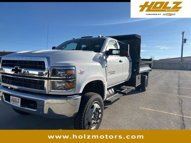 2024 Chevrolet Silverado 4500 Medium Duty Chassis Cab 1LT's photo