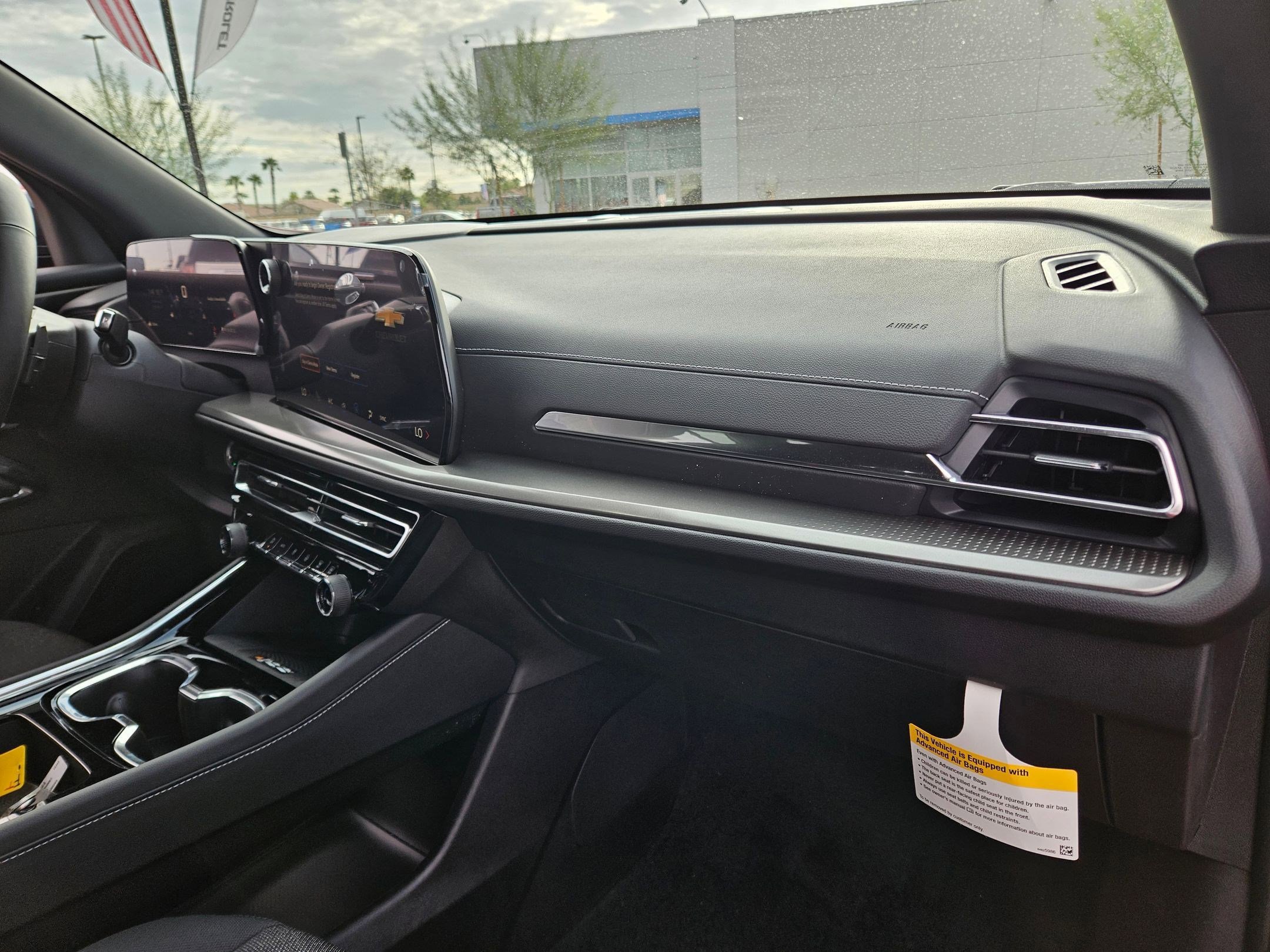 2026 Chevrolet Traverse photo 16