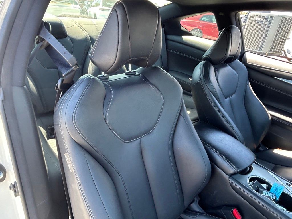 2017 Infiniti Q60 3.0t Premium photo 19