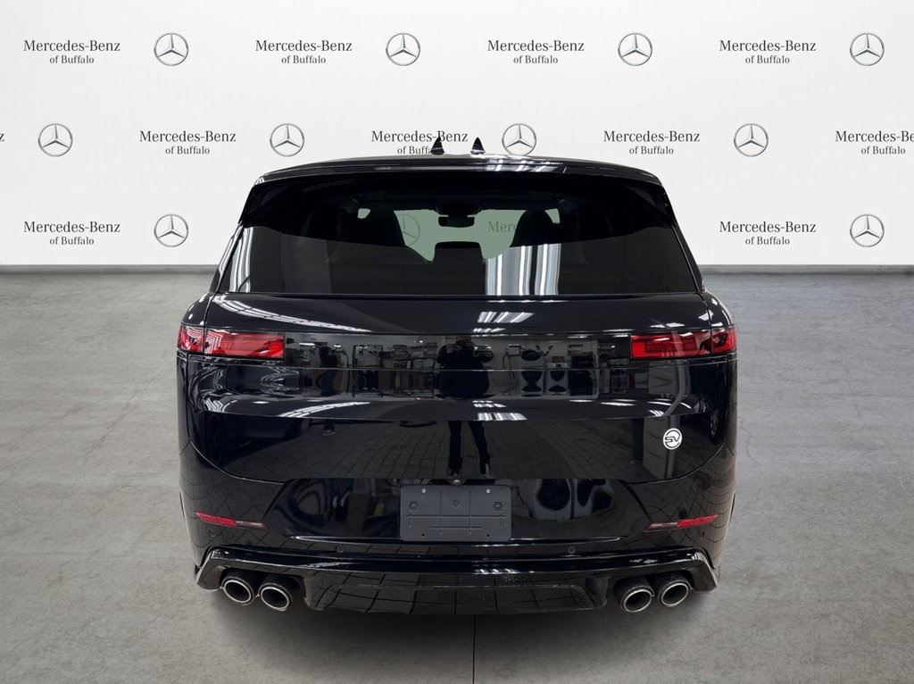 2025 Land Rover Range Rover Sport photo 3