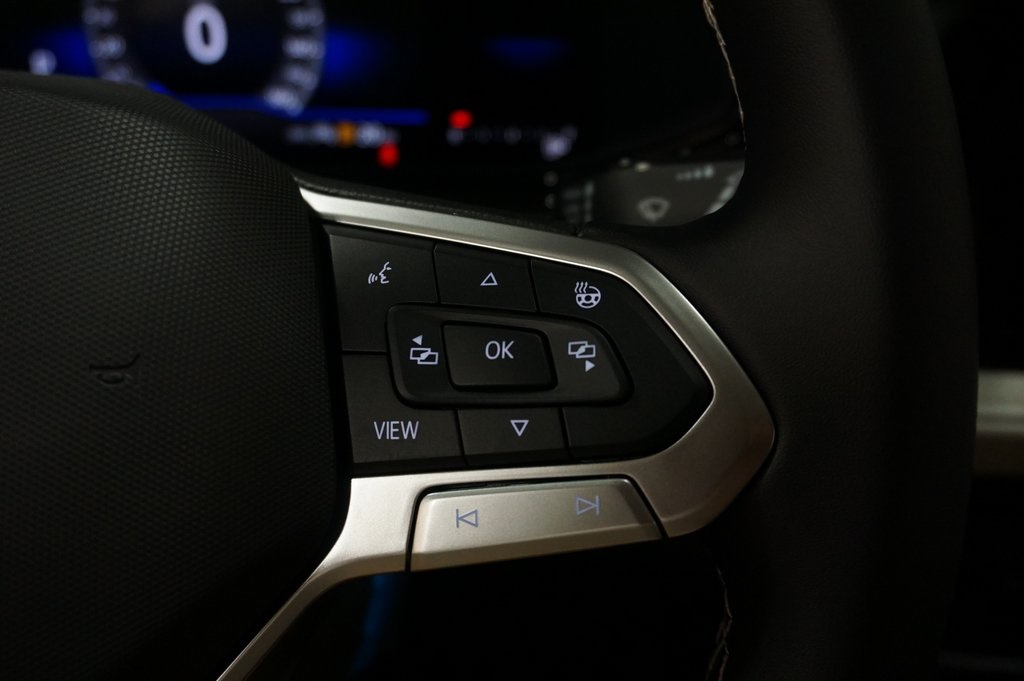 2025 Volkswagen Taos S photo 17