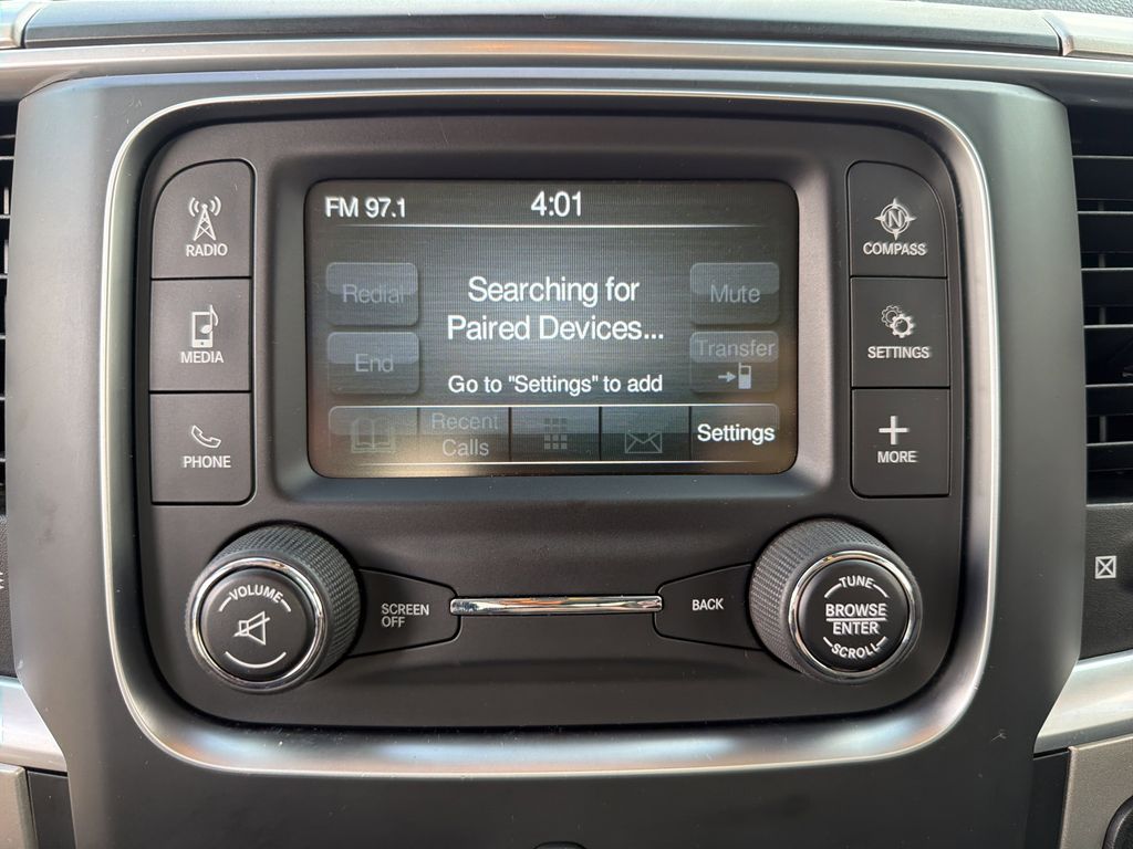 2020 Ram 1500 Classic SLT photo 3