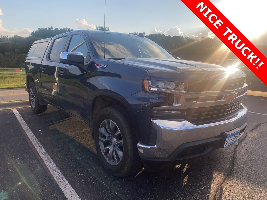 2019 Chevrolet Silverado 1500 LT photo 2