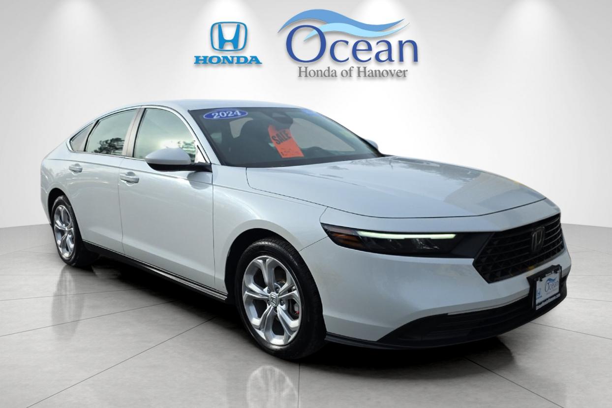 2024 Honda Accord LX's photo