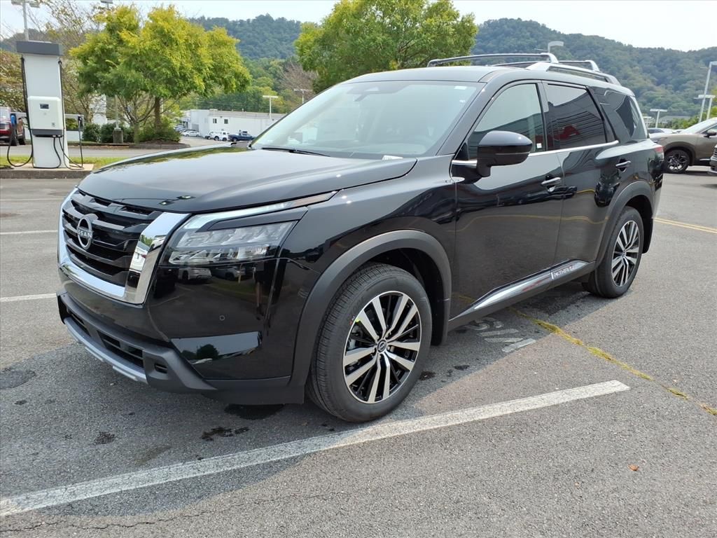 2025 Nissan Pathfinder Platinum photo 4