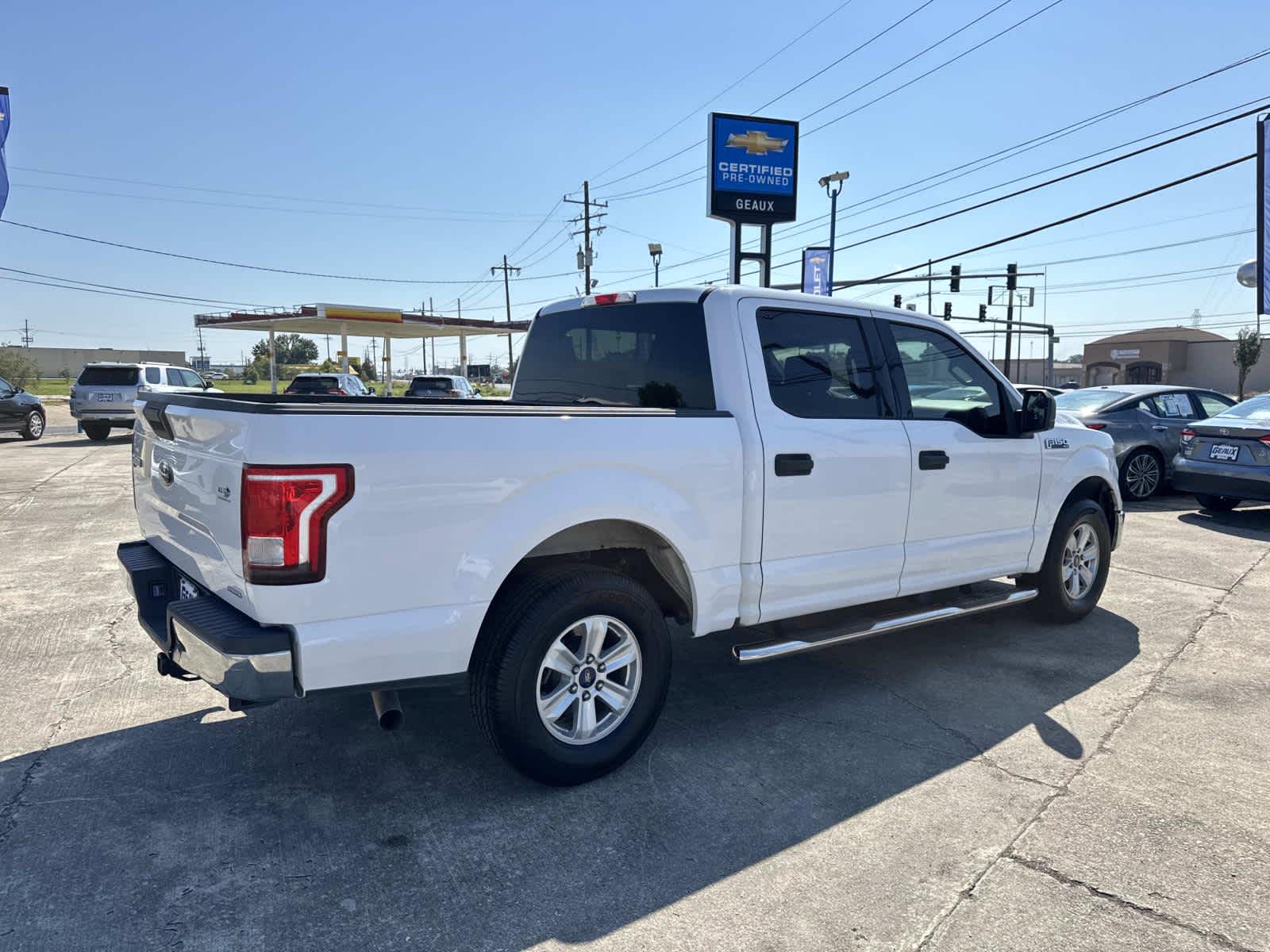 2015 Ford F-150 XLT photo 10