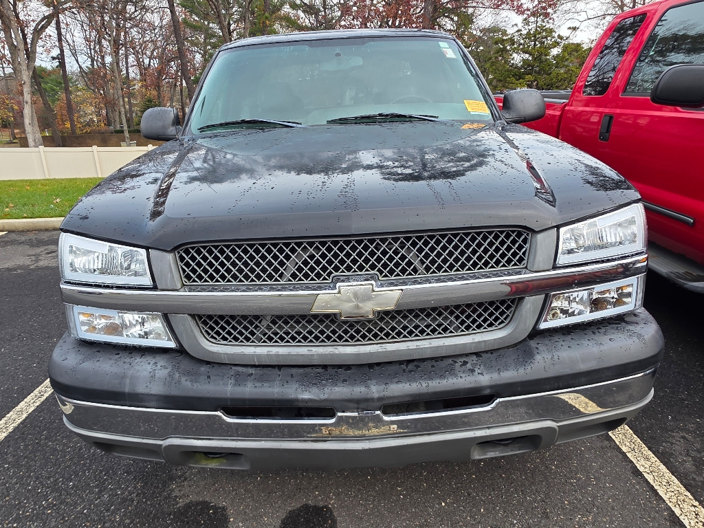 2004 Chevrolet Silverado 1500 photo 2