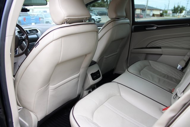 2017 Ford Fusion Platinum photo 31
