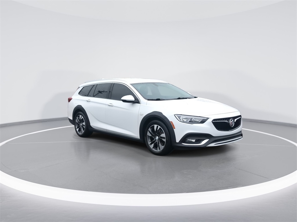 Used 2018 Buick Regal TourX Essence with VIN W04GV8SX0J1114143 for sale in Columbia, KY