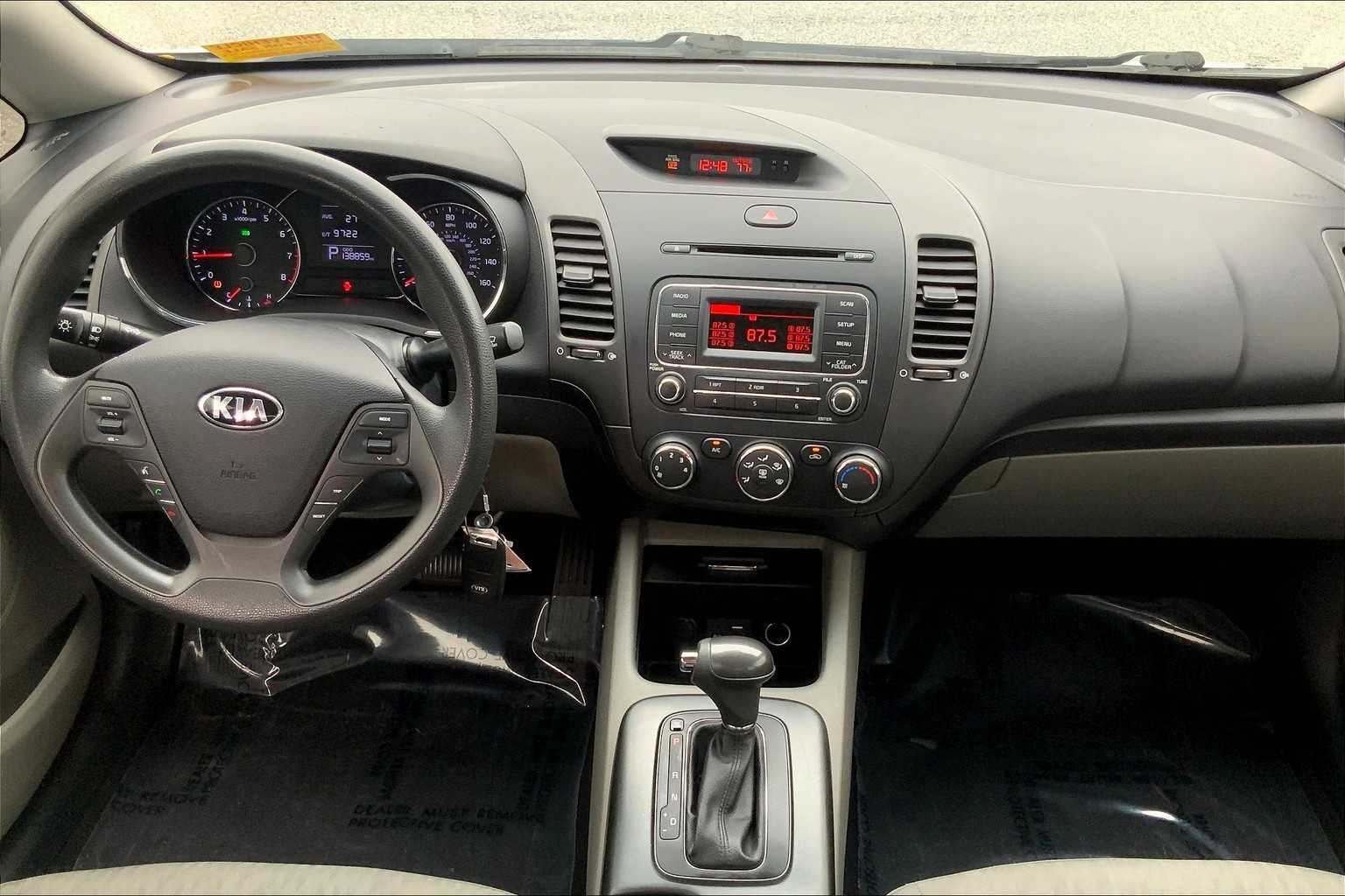 2016 Kia Forte LX photo 13