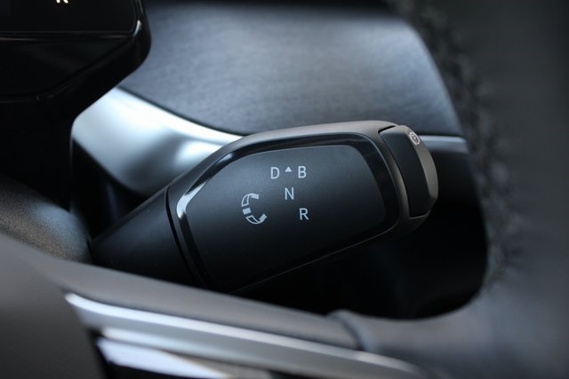 2025 Volkswagen ID. Buzz Pro S photo 12