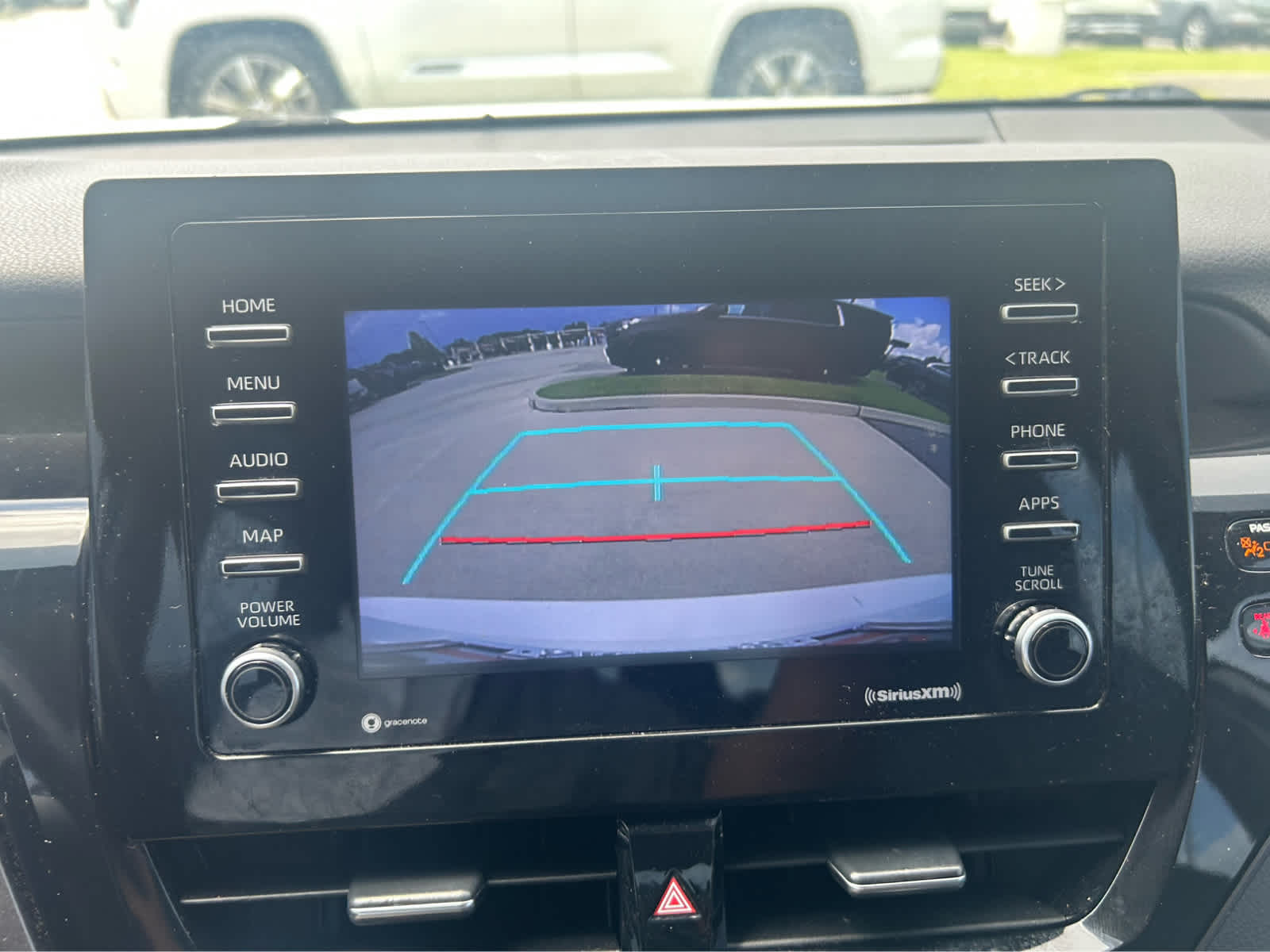 2023 Toyota Camry SE photo 13