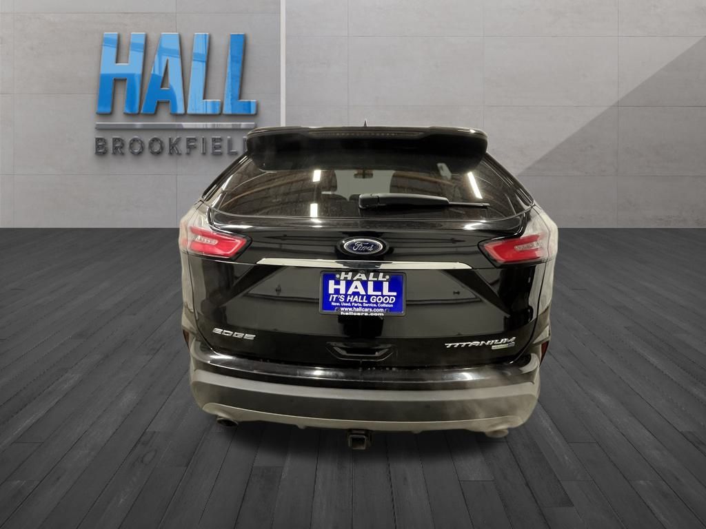 2020 Ford Edge Titanium photo 3