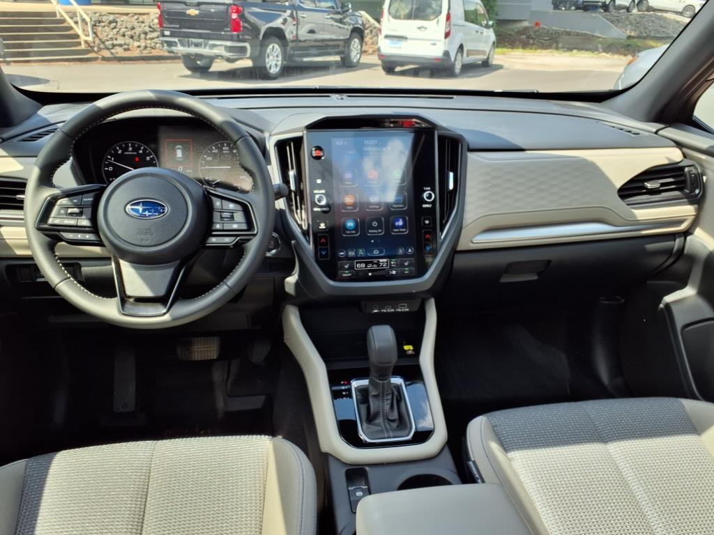 2025 Subaru Forester Premium Base photo 9