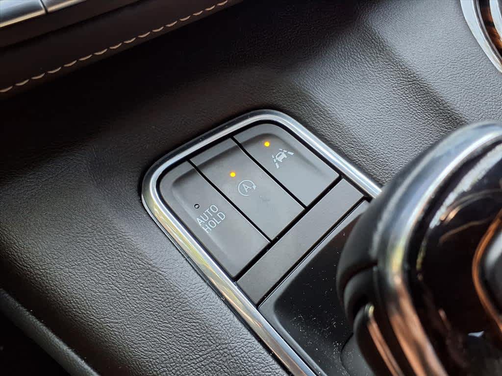 2023 Cadillac Escalade Premium Luxury photo 19