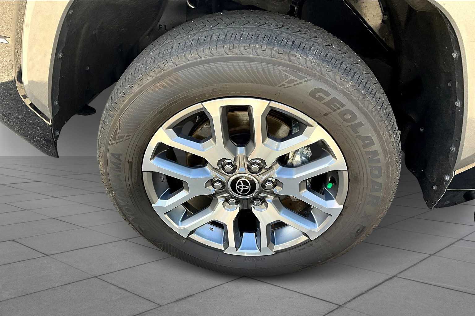 2023 Toyota Tundra 1794 Edition CrewMax photo 9