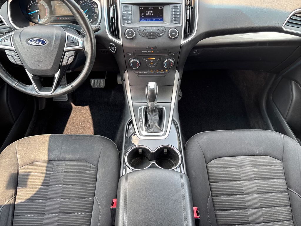 2015 Ford Edge SEL photo 18