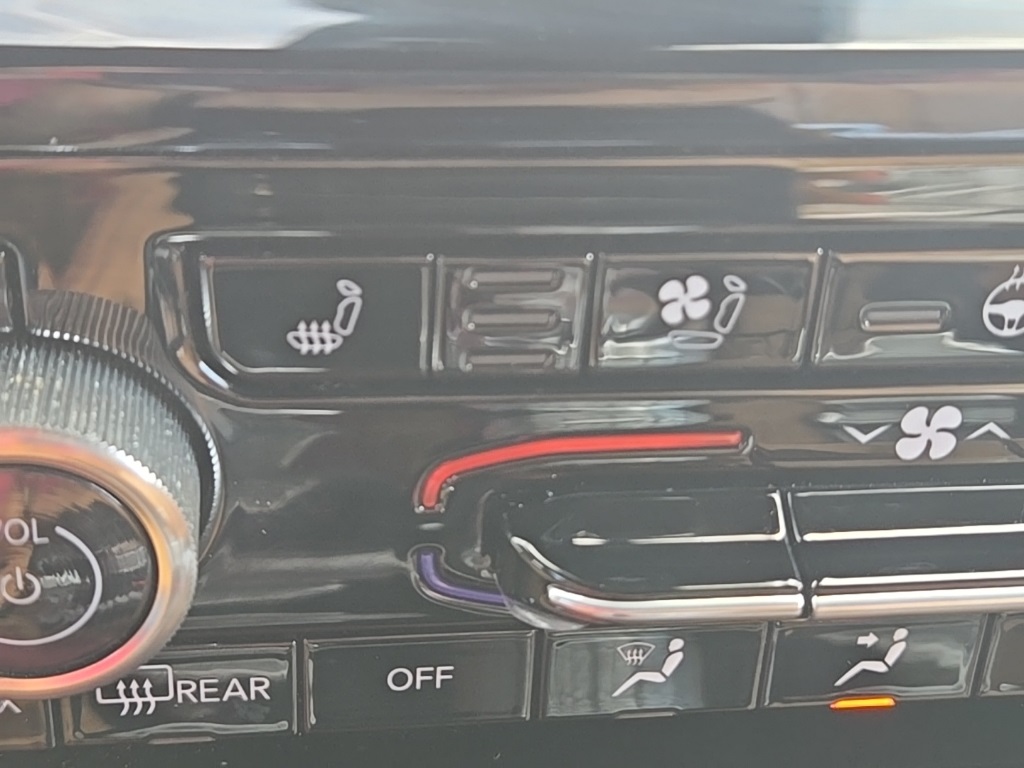 2024 Jeep Grand Cherokee Summit photo 21