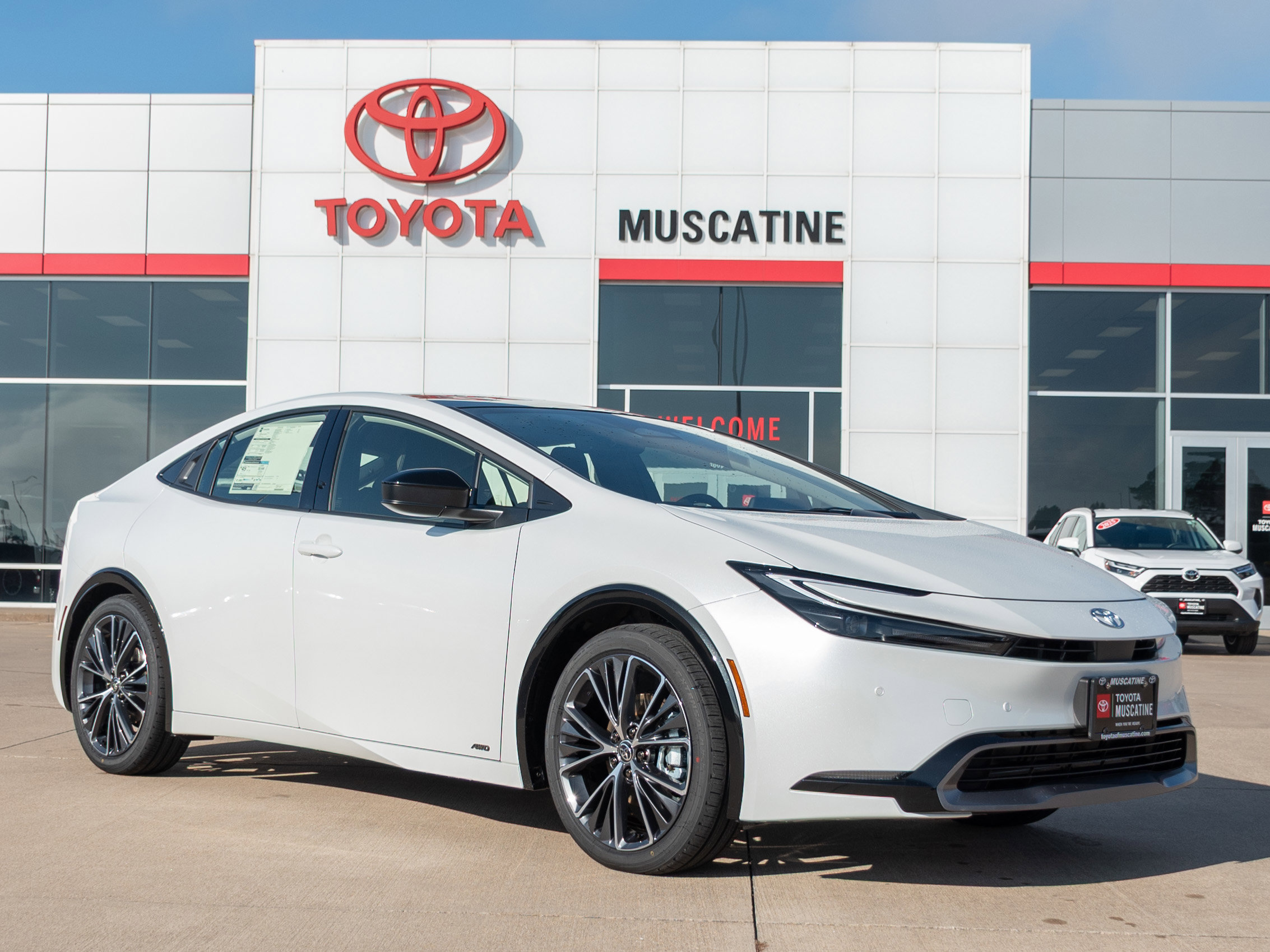 2026 Toyota Prius XLE's photo