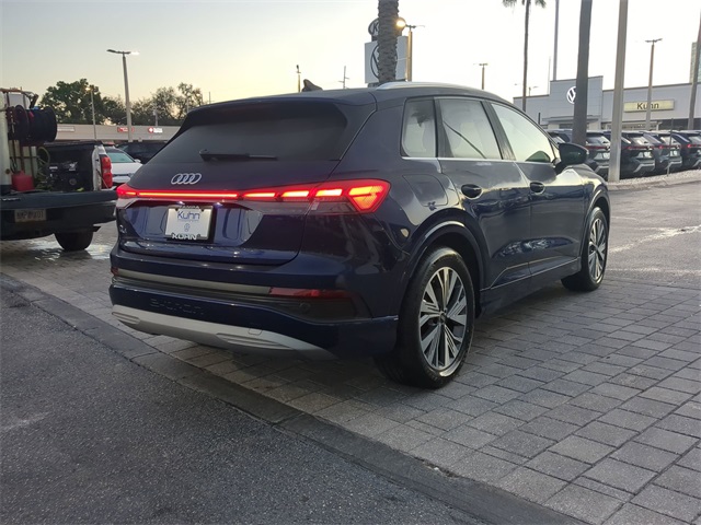 2023 Audi Q4 40 E-tron Premium Plus photo 2