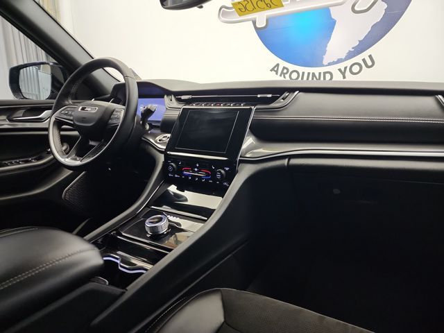 2022 Jeep Grand Cherokee Altitude photo 20